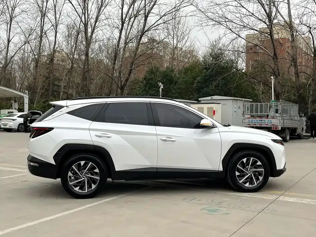 Hyundai Tucson 2023 из CN, фото 9