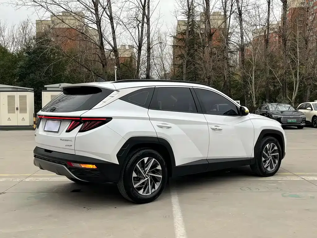 Hyundai Tucson 2023 из CN, фото 10