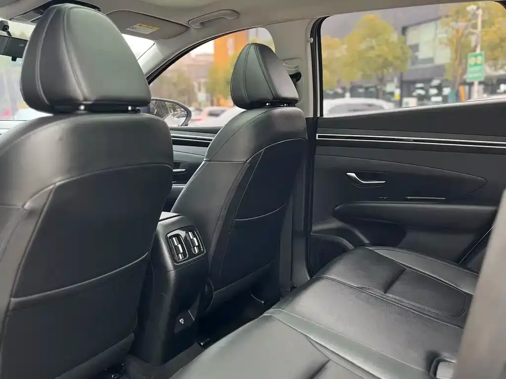 Hyundai Tucson 2023 из CN, фото 4