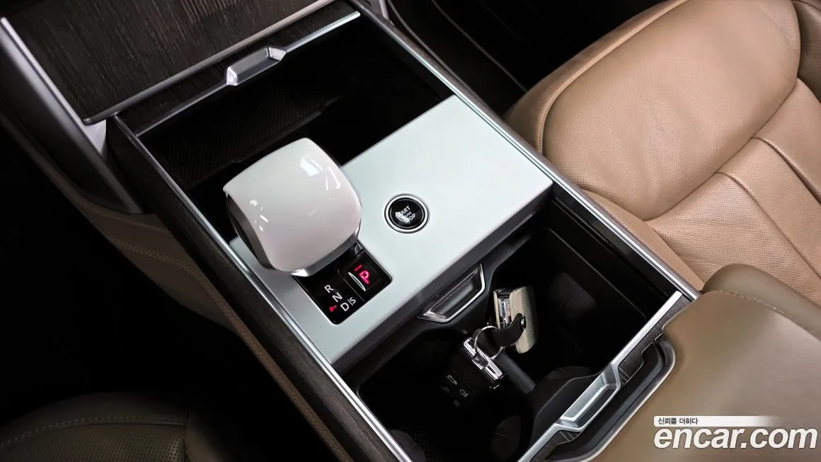 Land Rover Range Rover 2024 из KR, фото 4