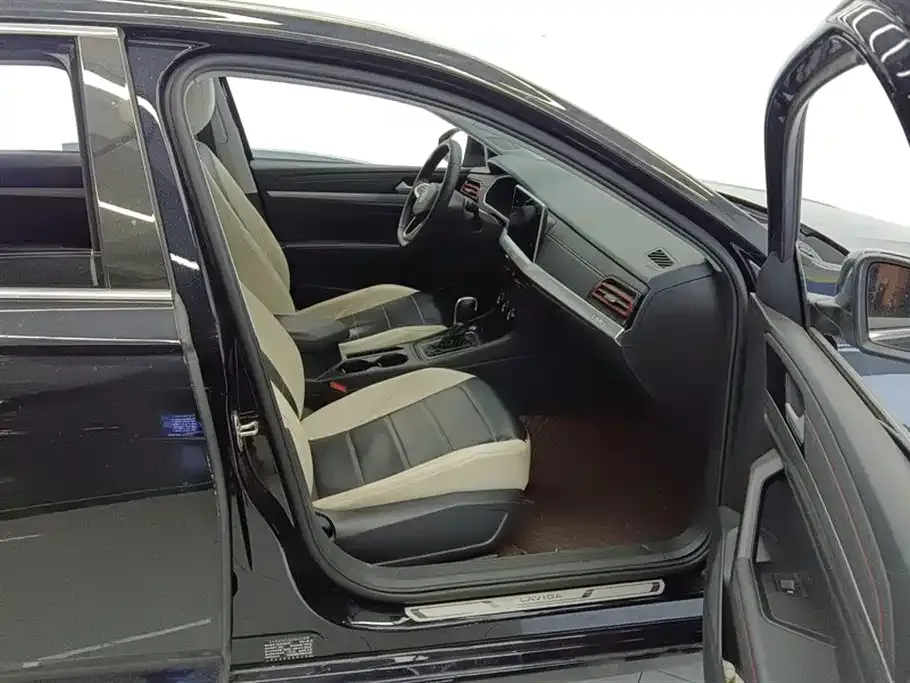 Volkswagen Lavida 2023 из CN, фото 6