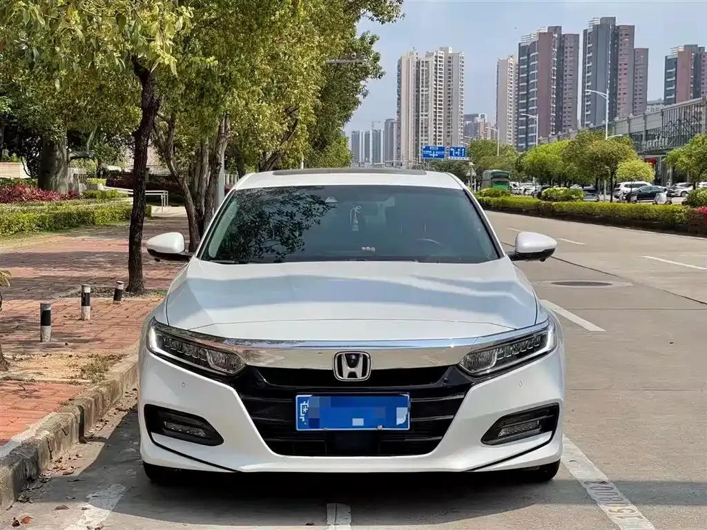 Honda Accord — фото 5
