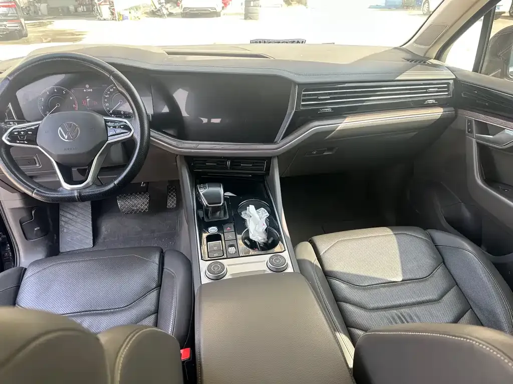 Volkswagen Touareg 2021 из CN, фото 5