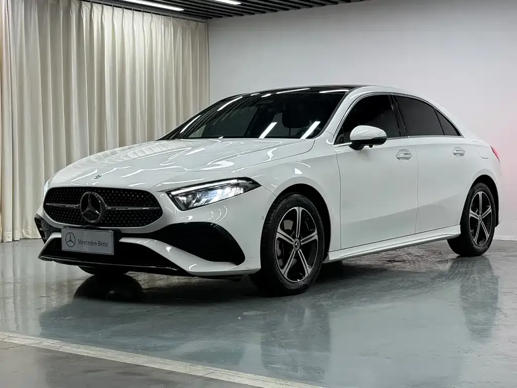 Mercedes-Benz A-Class — фото 1