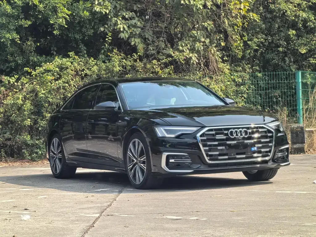 Audi A6L — фото 10