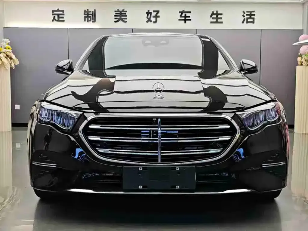 Mercedes-Benz E-Class — фото 5