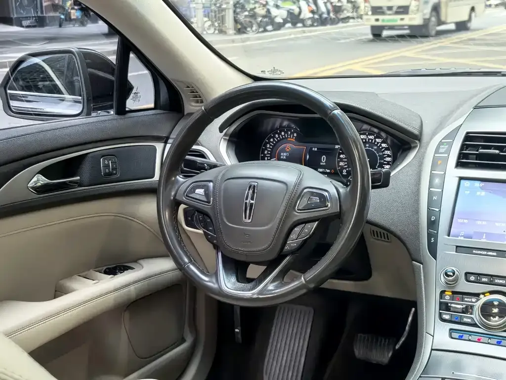 Lincoln MKZ 2021 из CN, фото 3