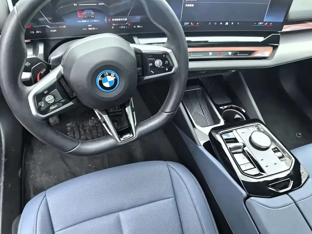 BMW i5 — фото 9