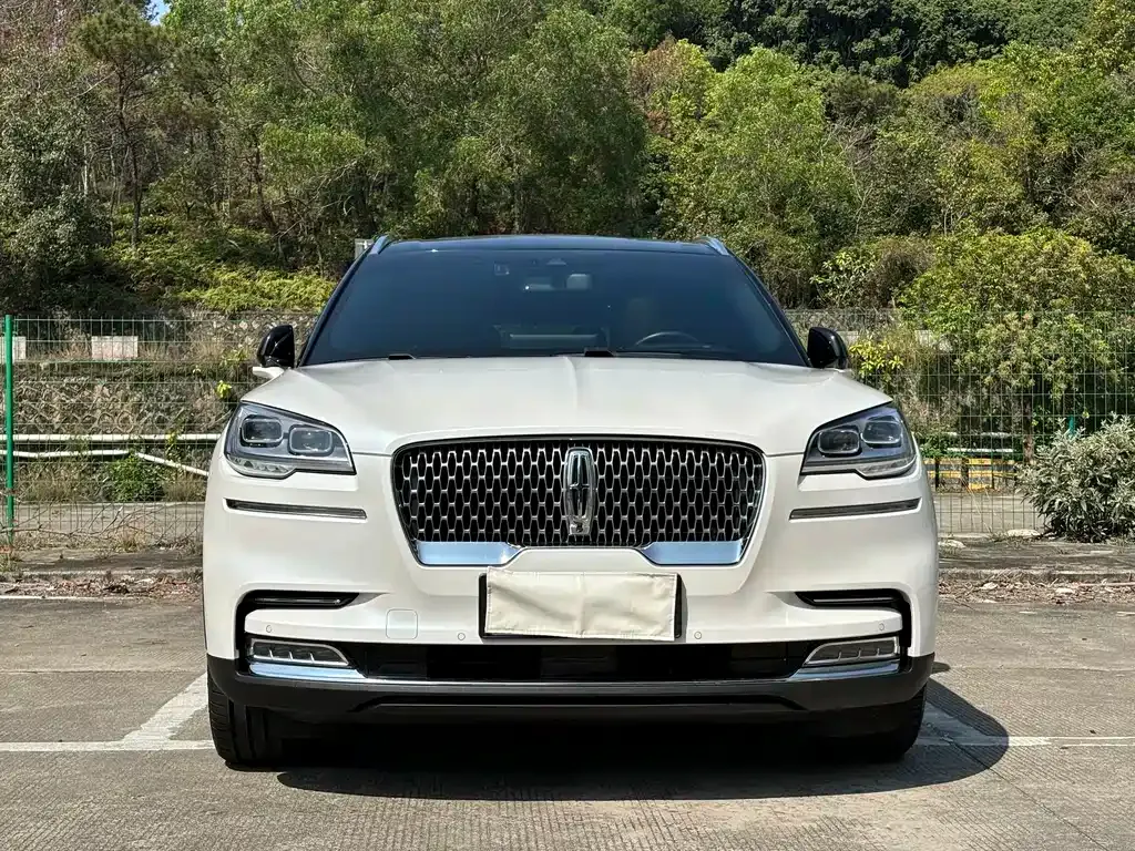 Lincoln Aviator — фото 10