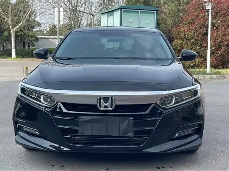 Honda Accord — фото 5