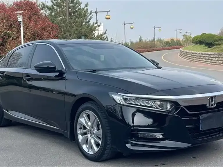 Honda Accord — фото 4