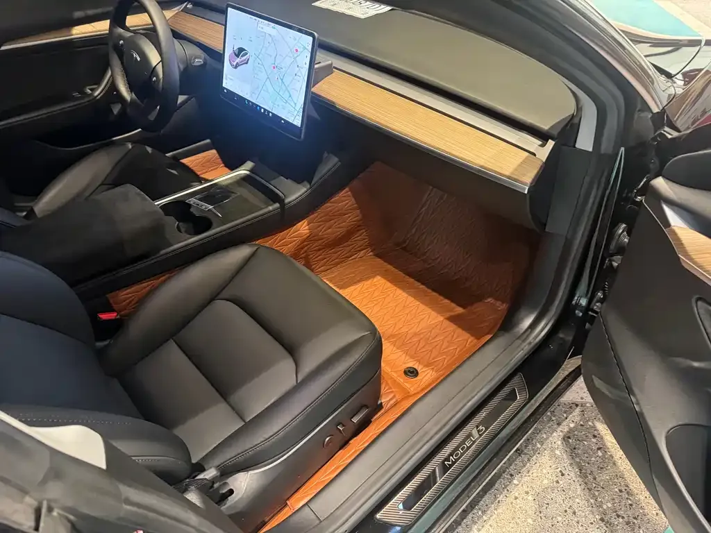 Tesla Model 3 — фото 6