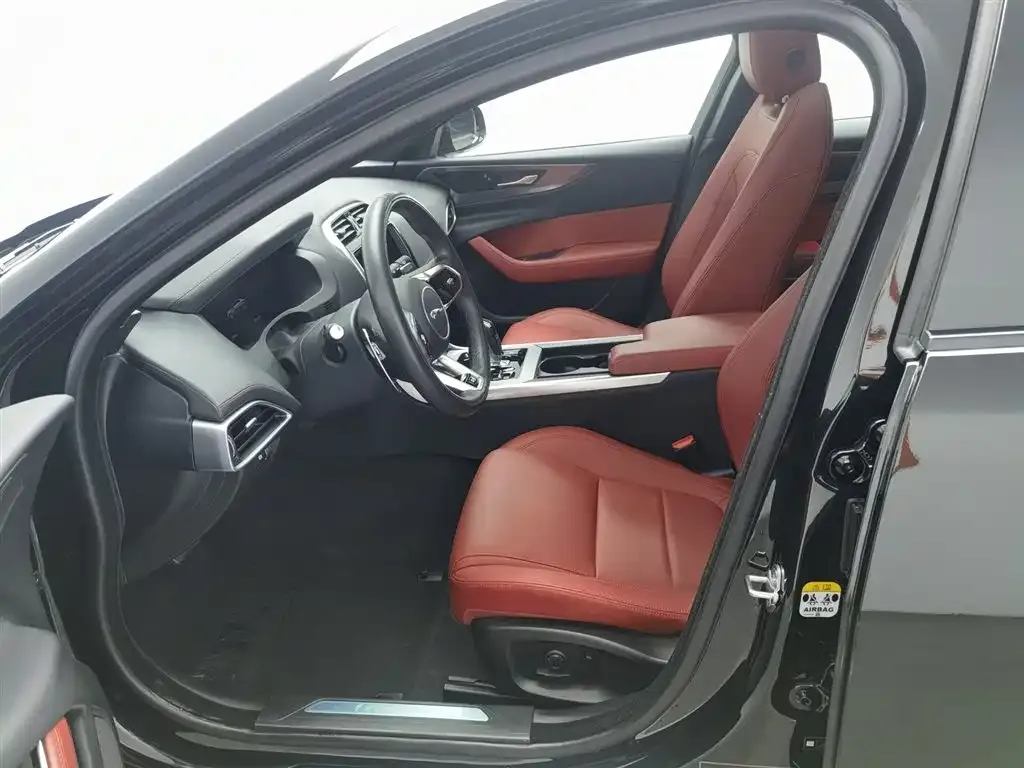 Jaguar XEL 2023 из CN, фото 8