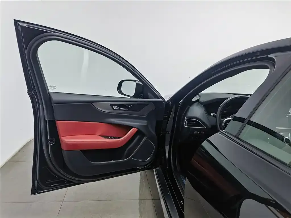 Jaguar XEL 2023 из CN, фото 5