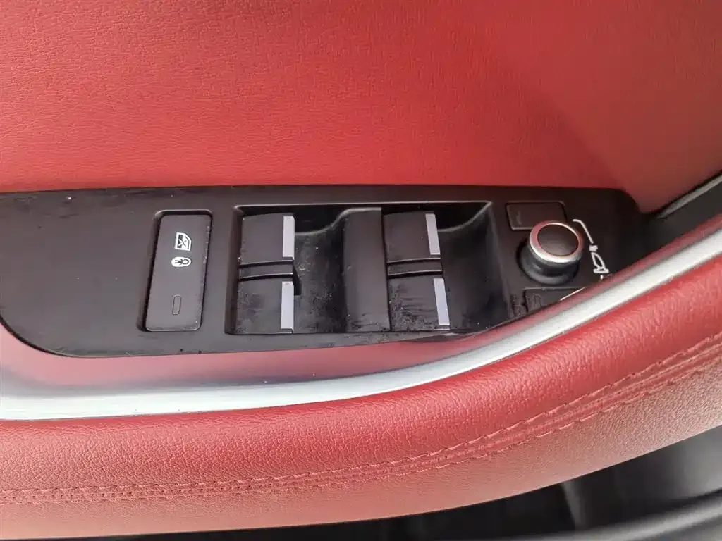 Jaguar XEL 2023 из CN, фото 9