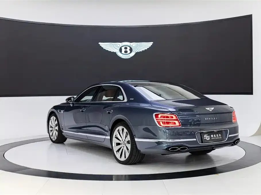 Bentley Flying Spur 2021 из CN, фото 6