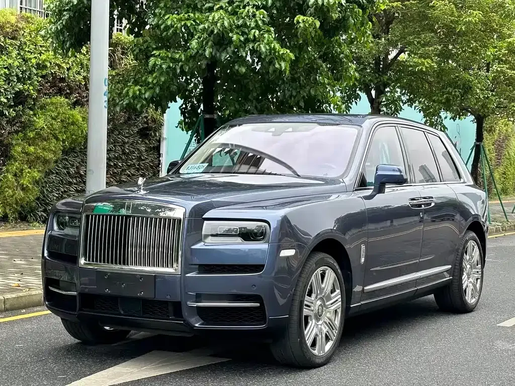 Rolls-Royce Cullinan — фото 1