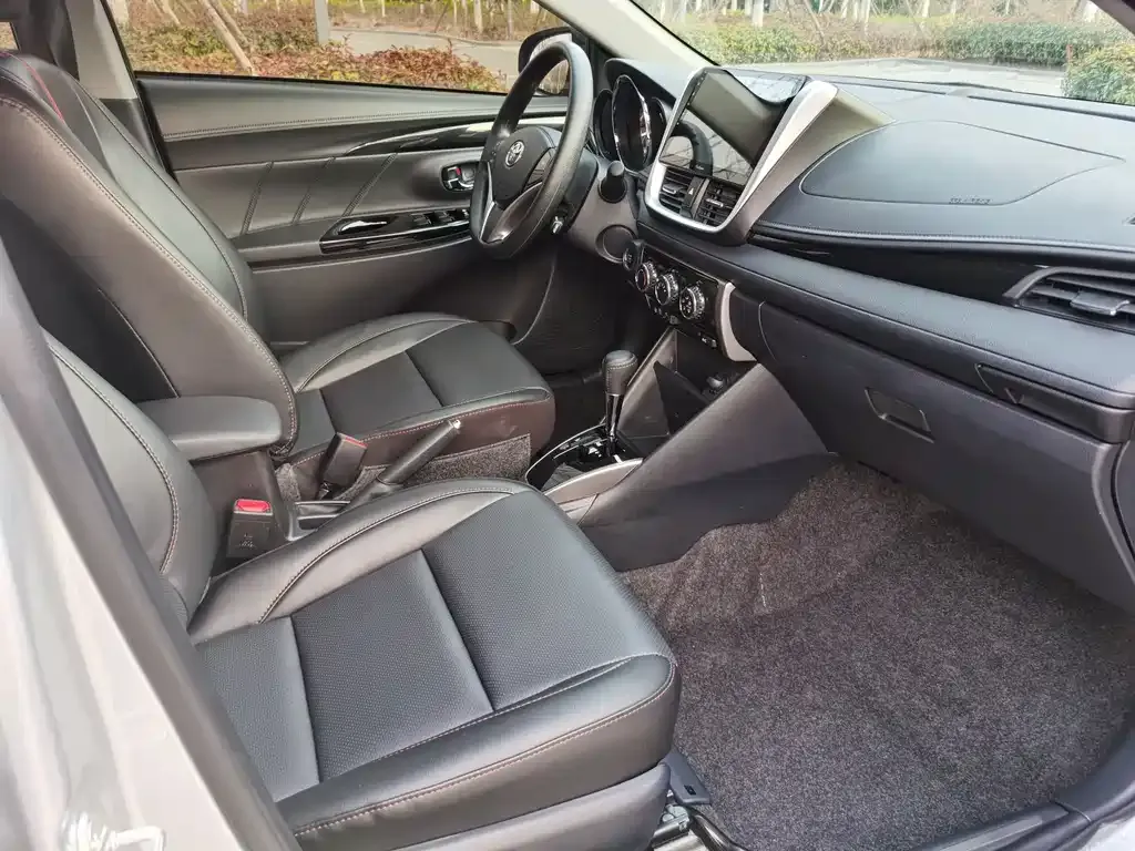 Toyota Yaris L 2022 из CN, фото 4