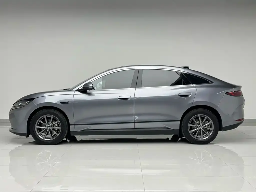 BYD Qin L — фото 7