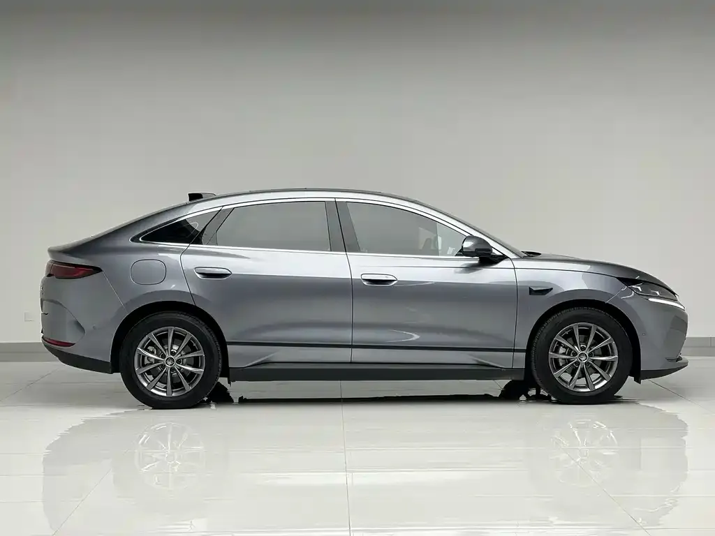 BYD Qin L — фото 3
