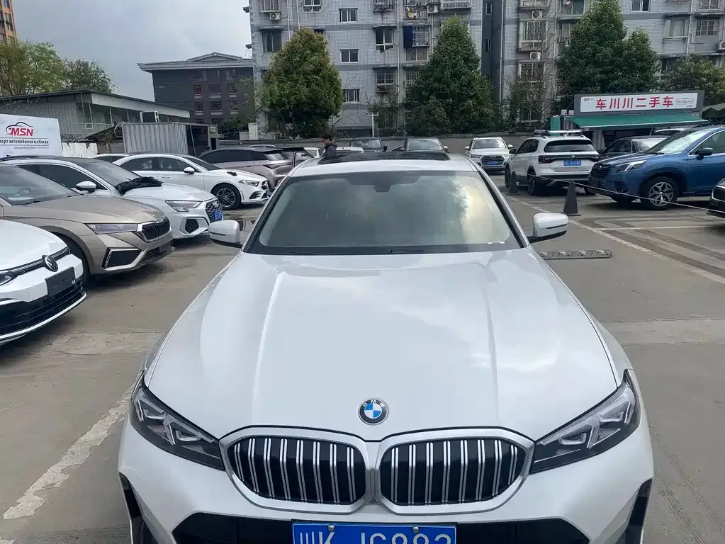 BMW 3 Series 2023 из CN, фото 1