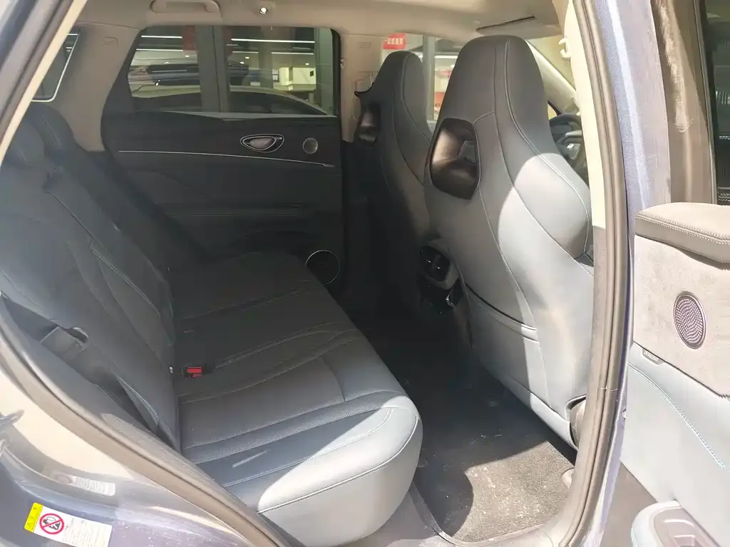 BYD Hiace 07 DM-i — фото 7