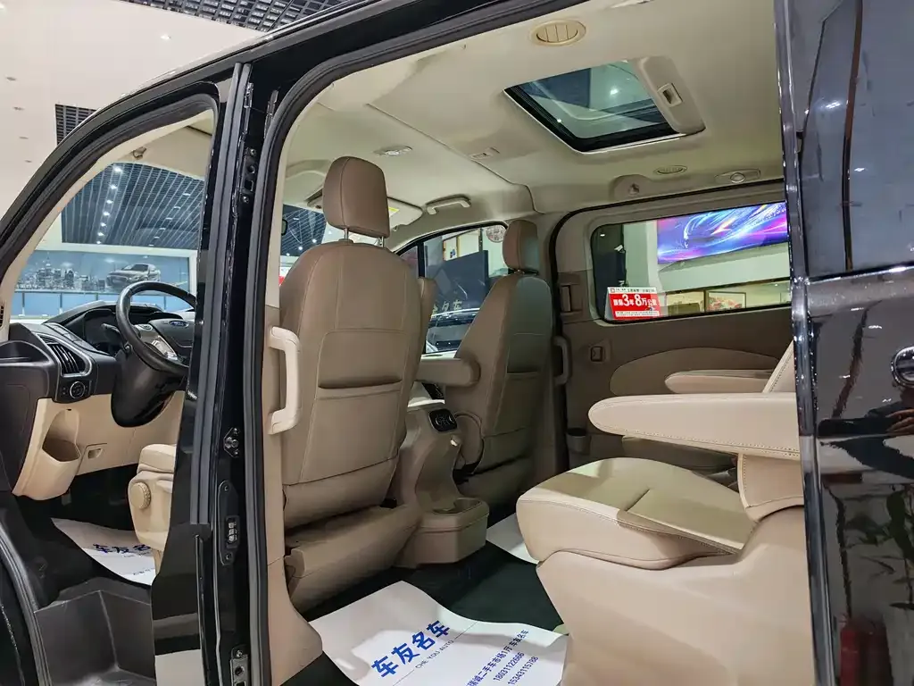 Ford Tourneo 2021 из CN, фото 3