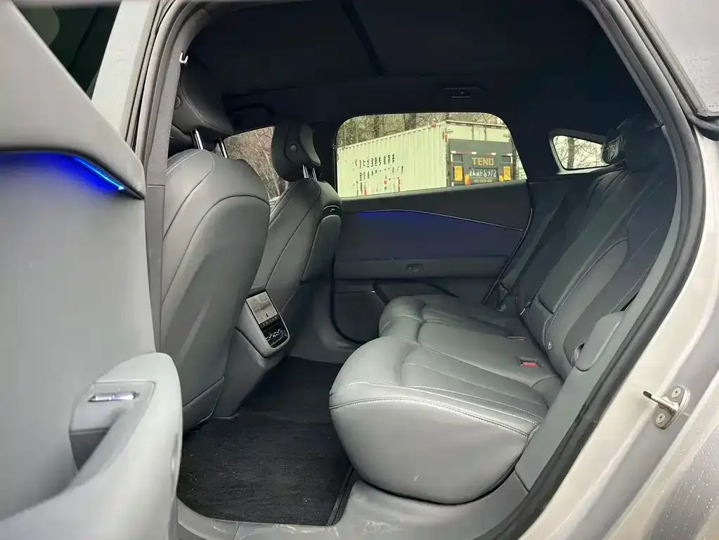 XPeng P7+ 2025 из CN, фото 7