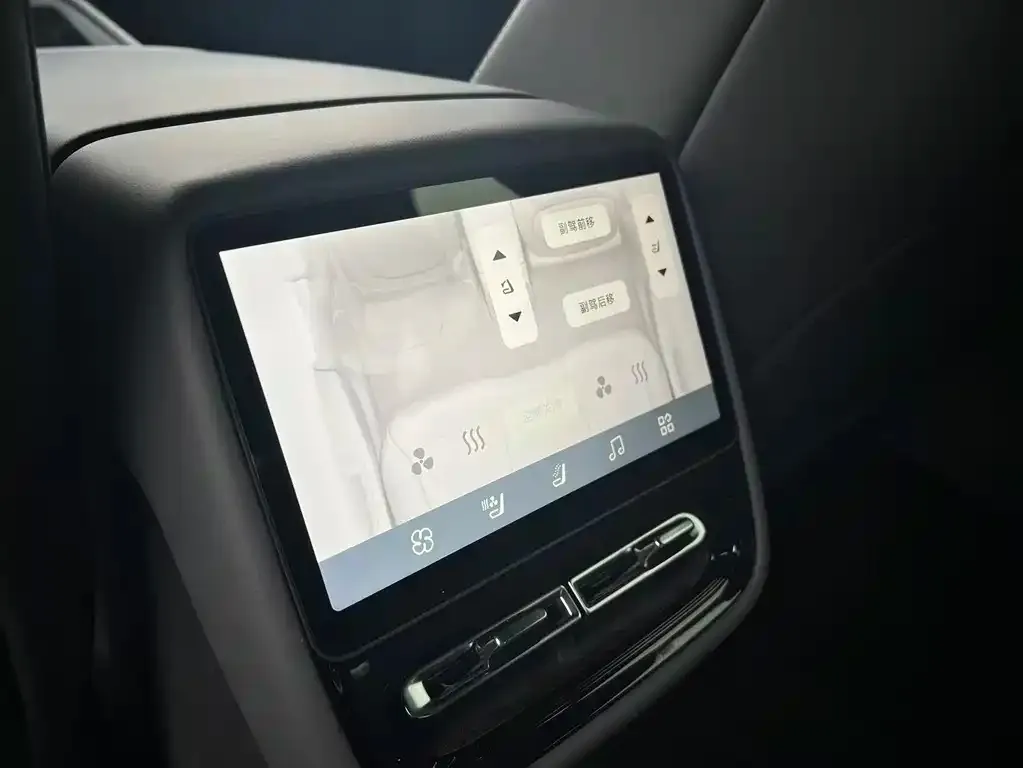 XPeng P7+ 2025 из CN, фото 3