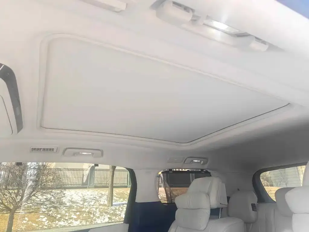 Buick GL8 Hybrid — фото 4