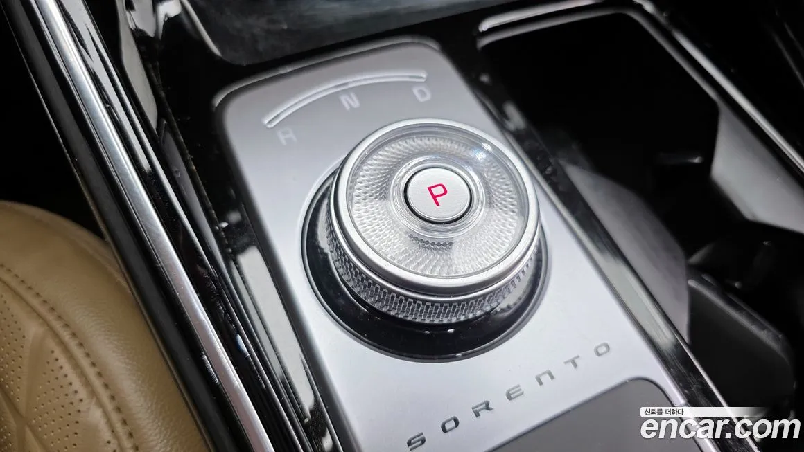 Kia Sorento — фото 7