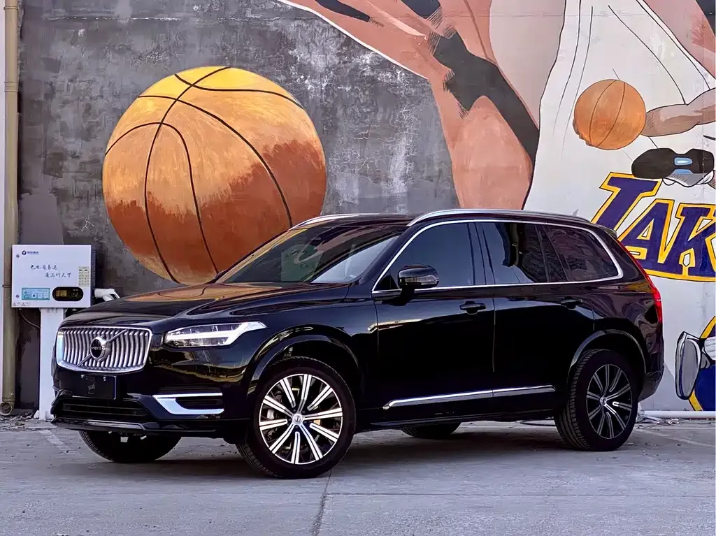 Volvo XC90 — фото 1