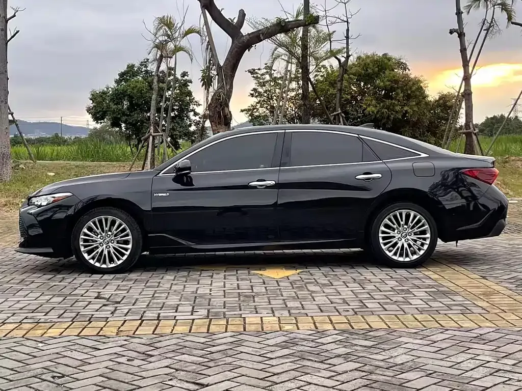 Toyota Avalon 2021 из CN, фото 2