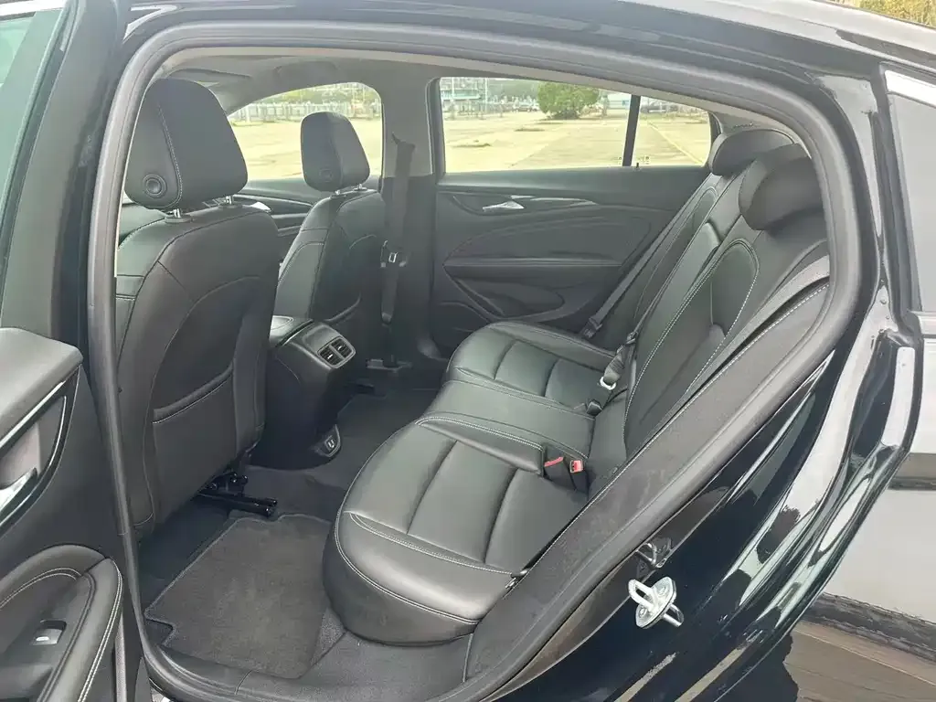 Buick Regal 2024 из CN, фото 3