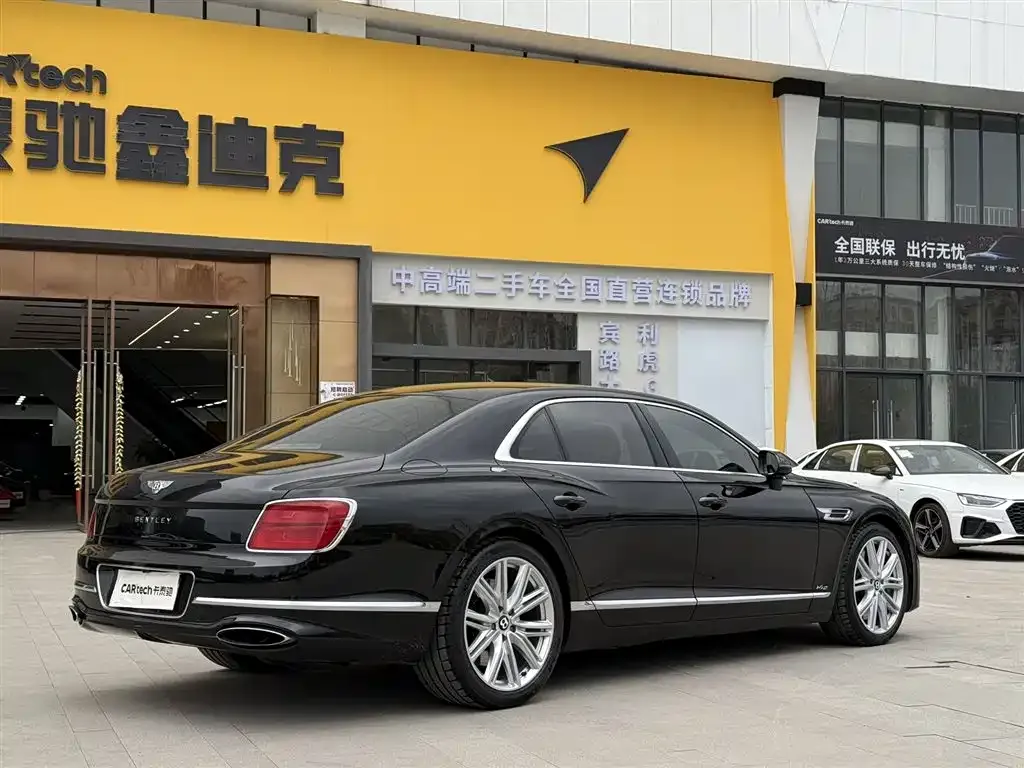 Bentley Flying Spur 2021 из CN, фото 9