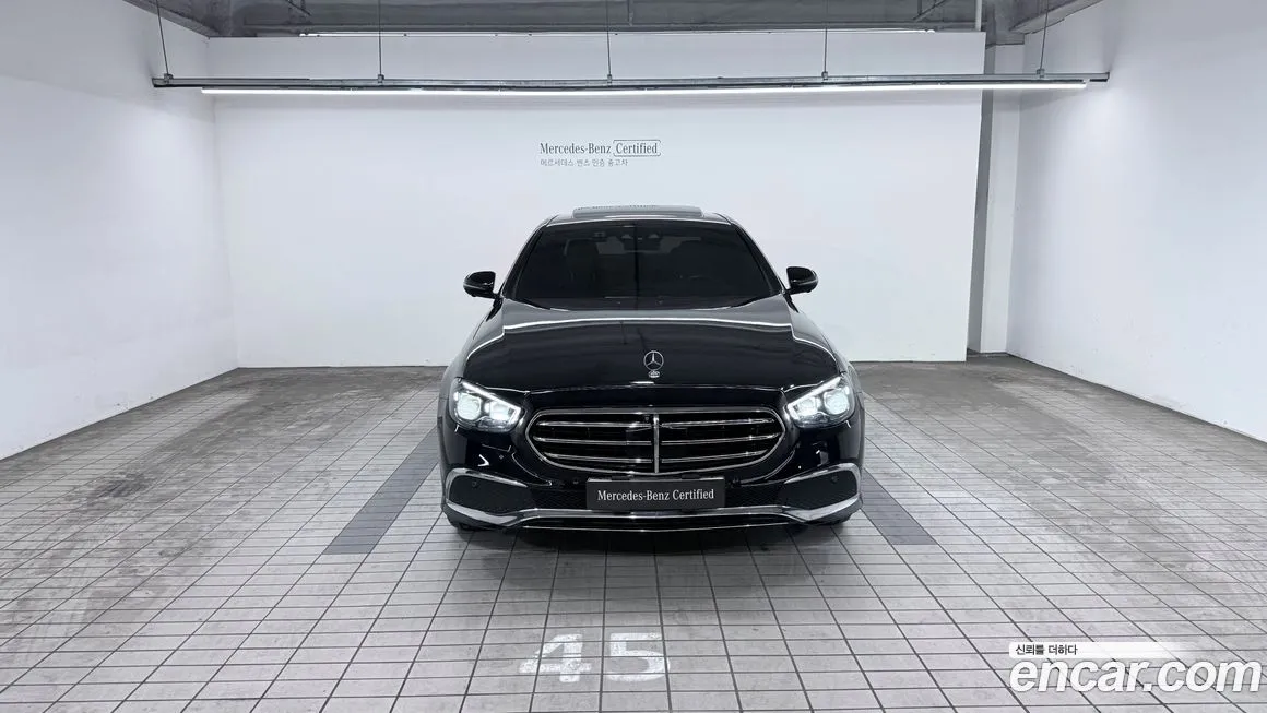 Mercedes-Benz E-Class — фото 3
