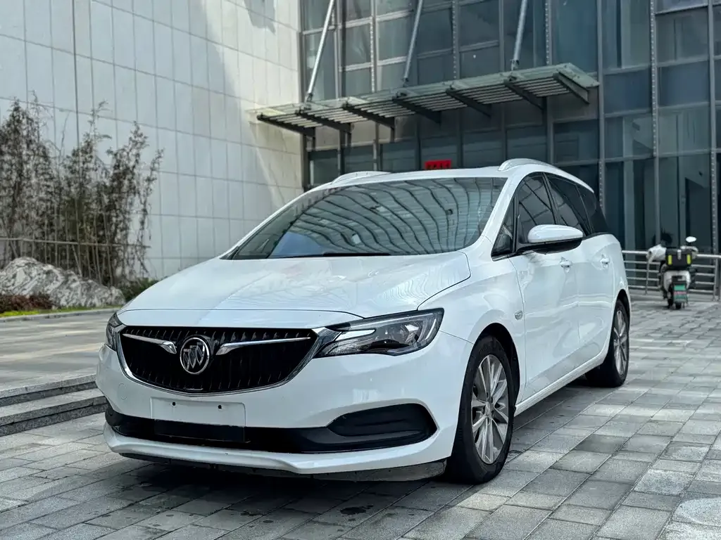 Buick GL6 2022 из CN, фото 1