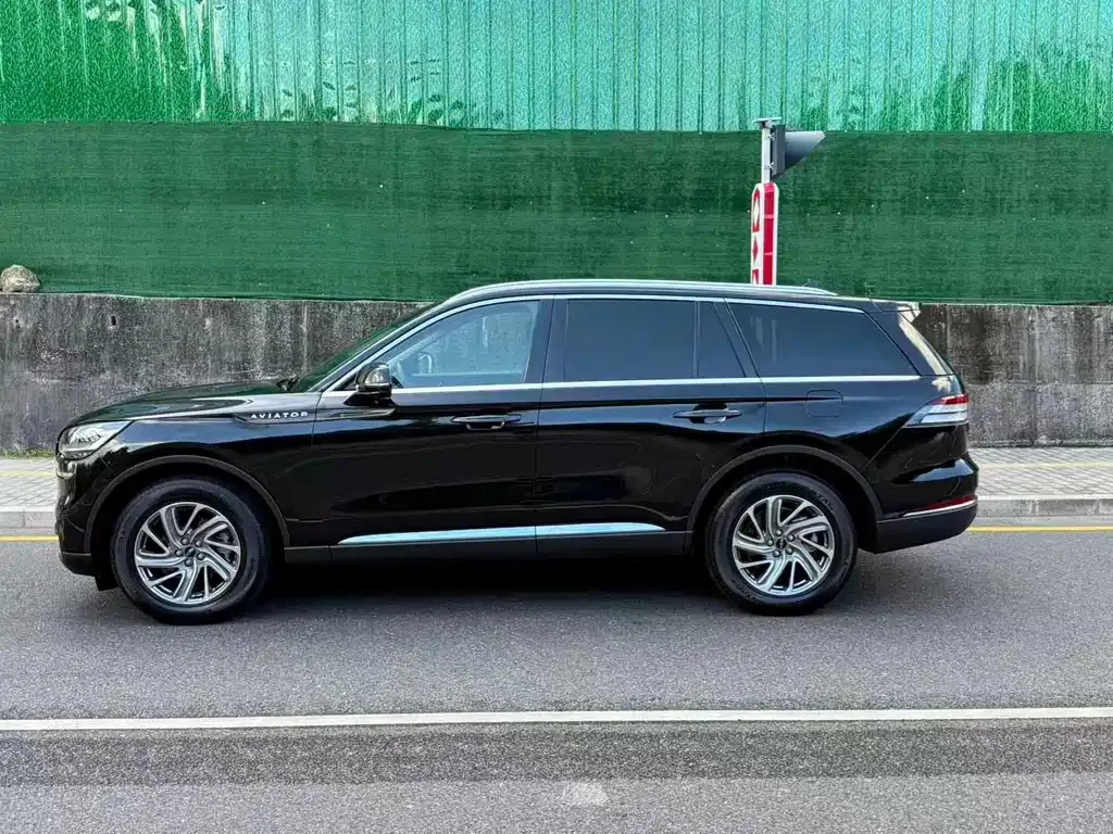 Lincoln Aviator 2021 из CN, фото 5