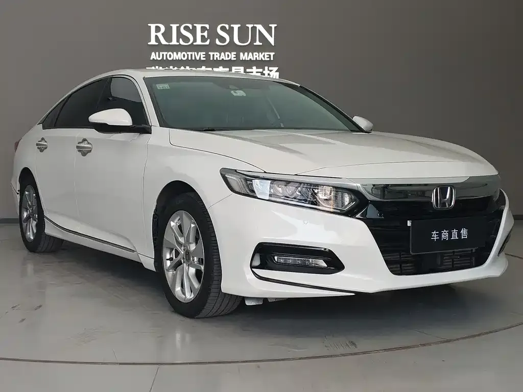 Honda Accord — фото 1
