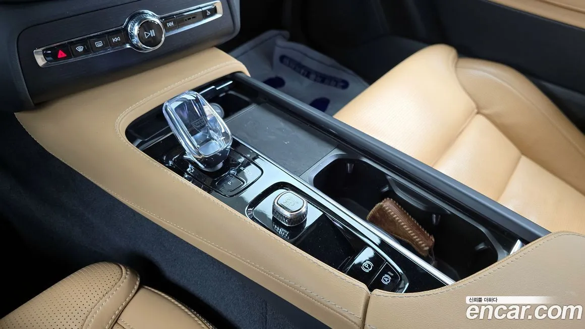 Volvo XC90 2023 из KR, фото 4