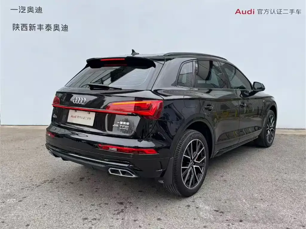 Audi Q5L — фото 2
