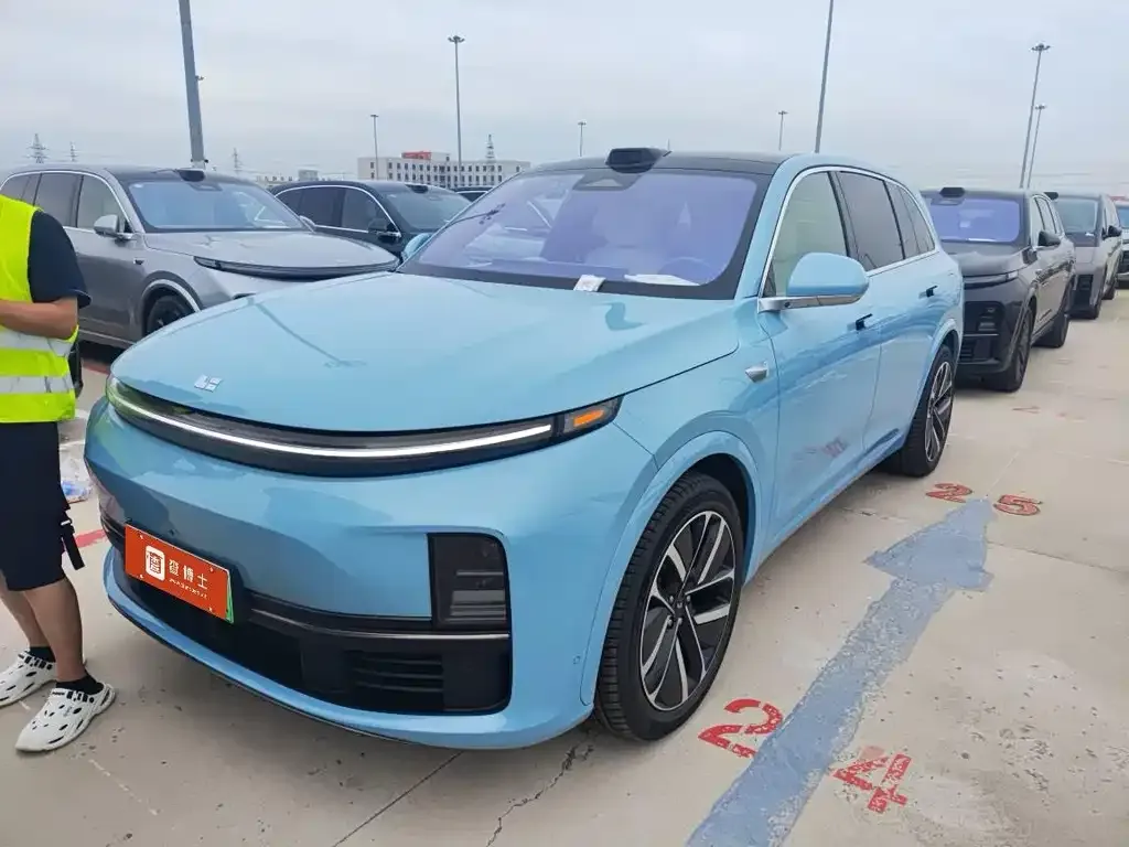 Li Auto L7