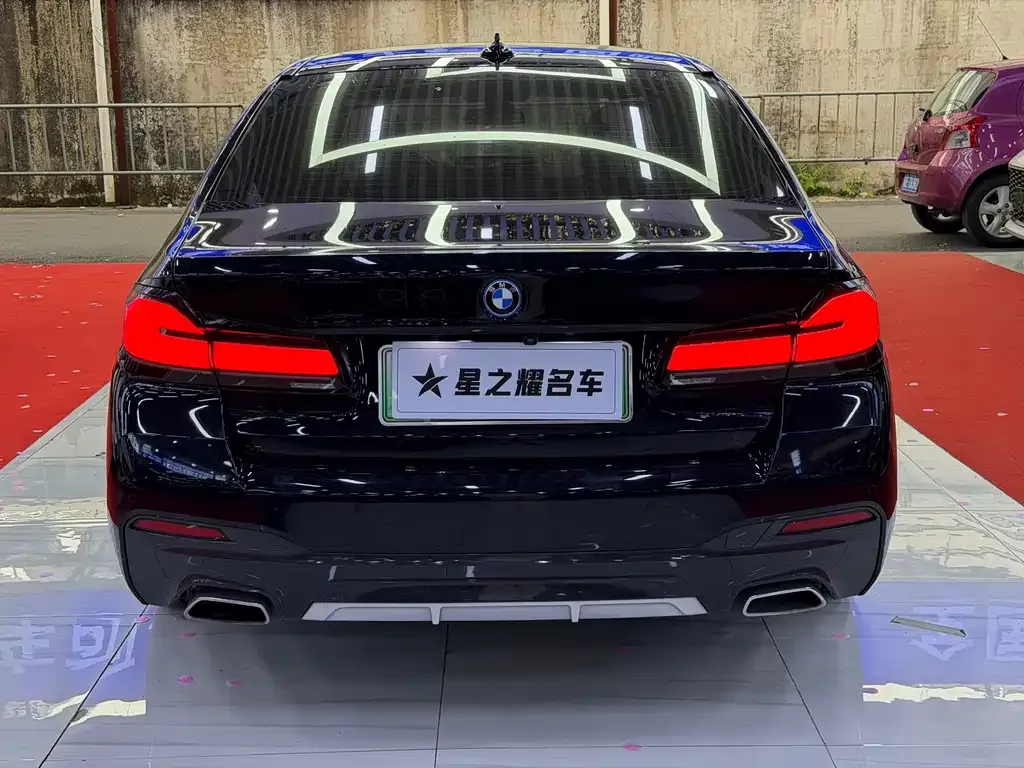 BMW 5 Series New Energy — фото 2