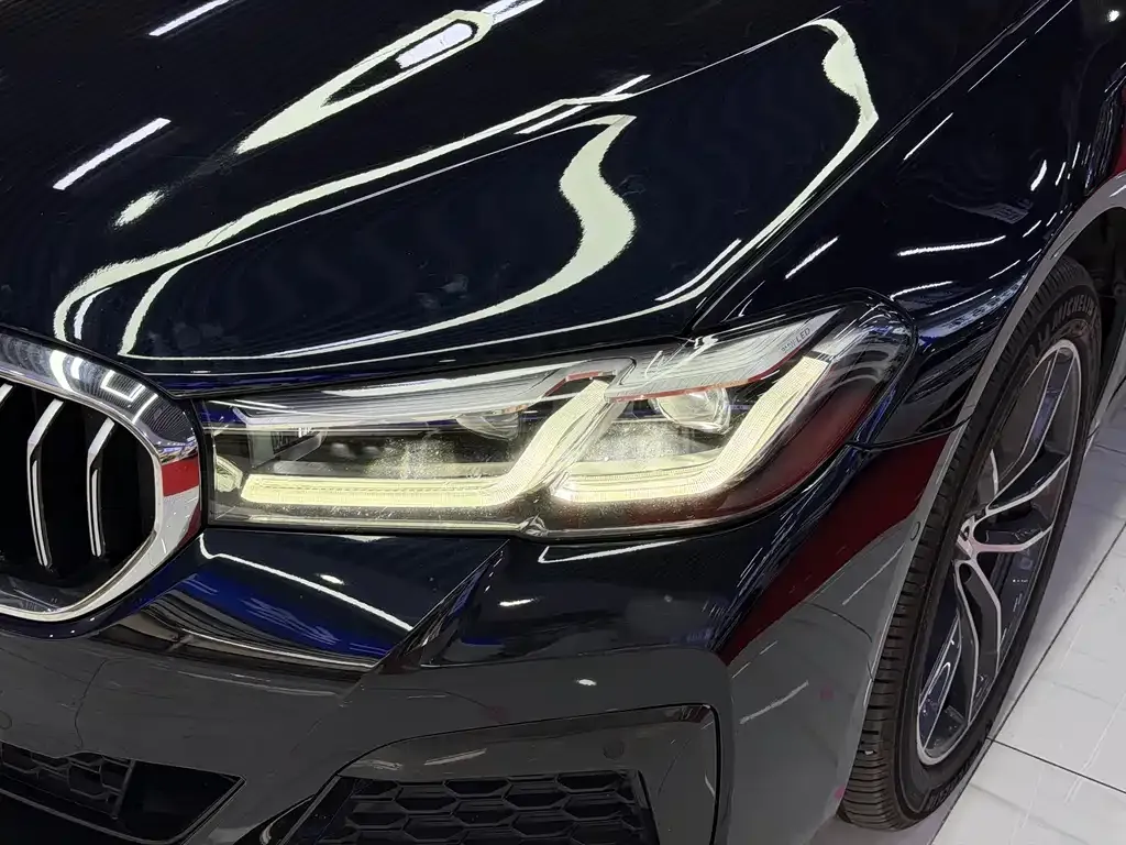 BMW 5 Series New Energy — фото 4