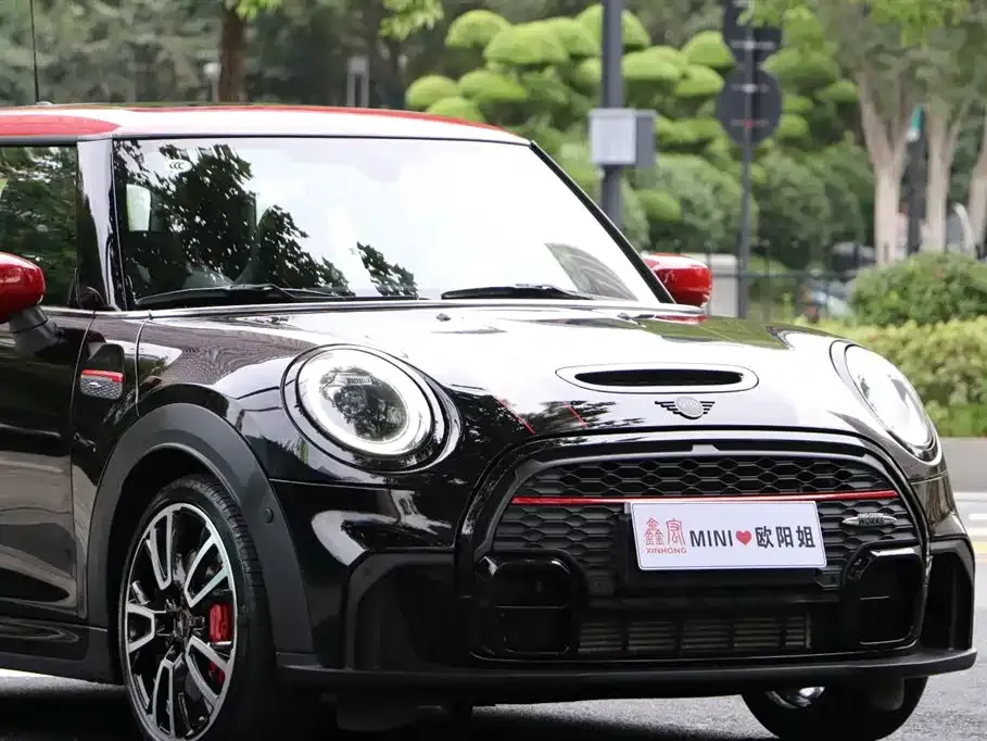 MINI JCW (John Cooper Works) — фото 3