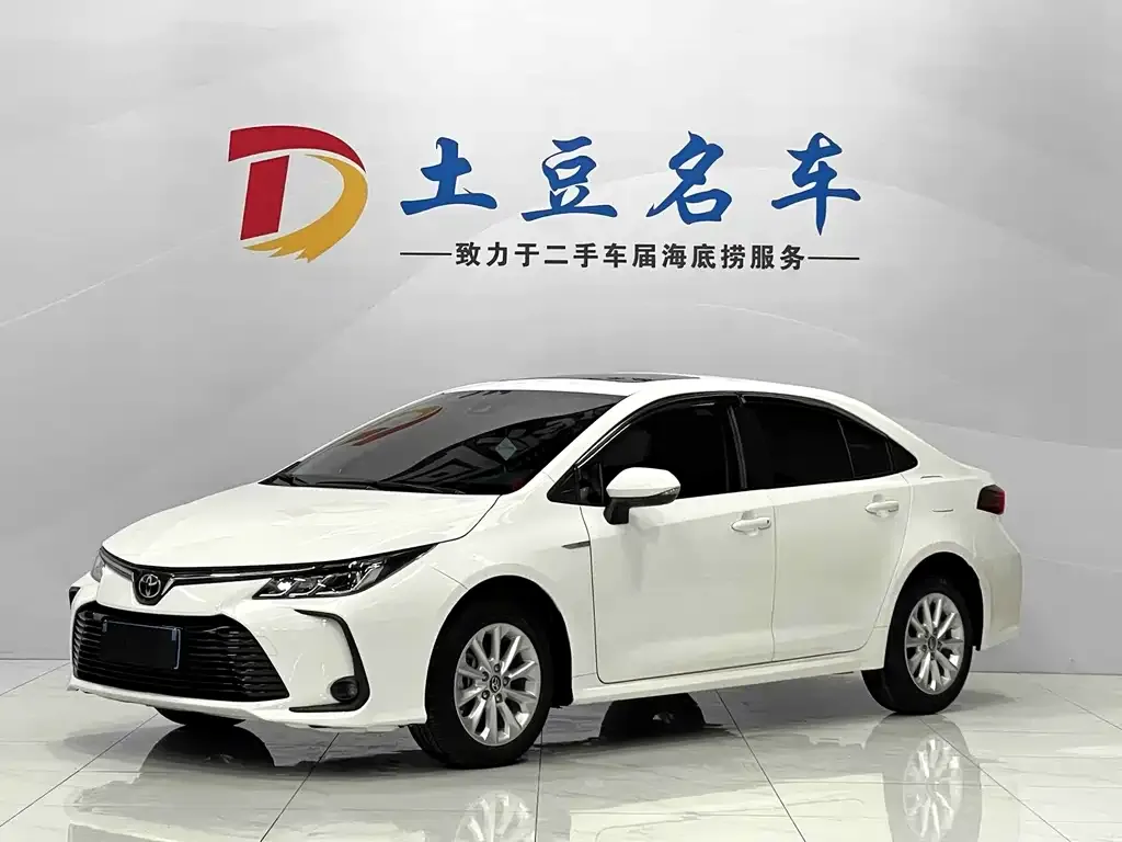 Toyota Corolla — фото 1