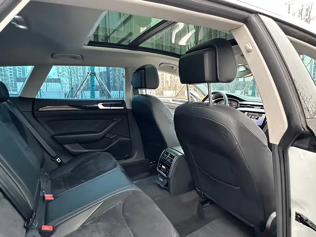 Volkswagen CC 2022 из CN, фото 6