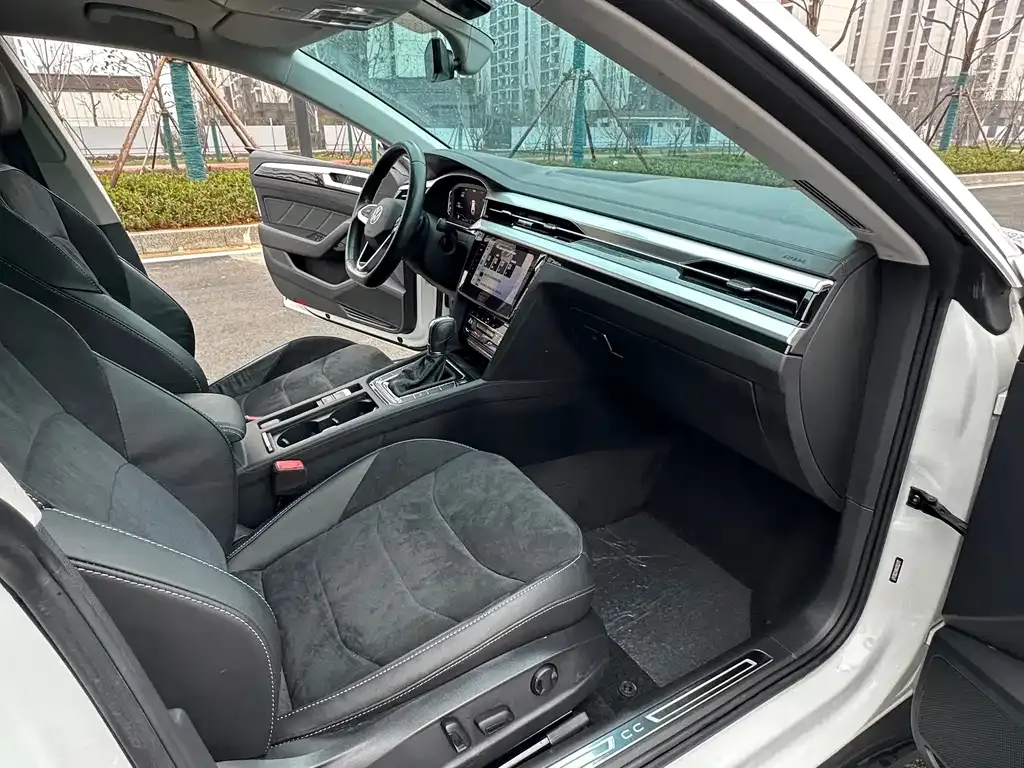 Volkswagen CC 2022 из CN, фото 3