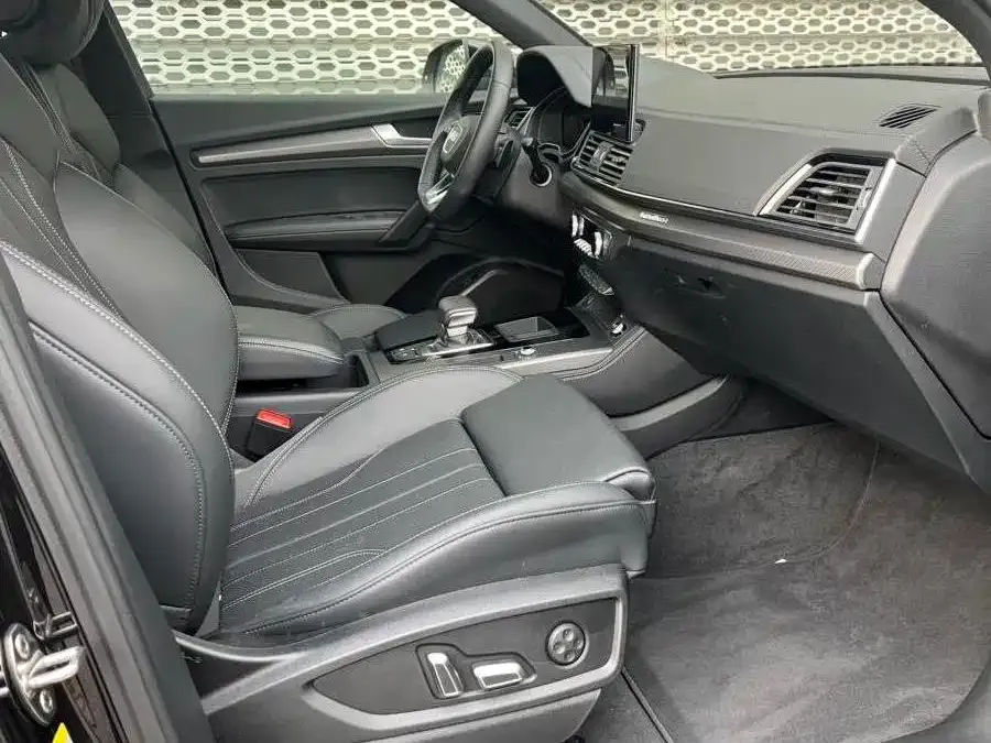 Audi Q5L 2024 из CN, фото 8