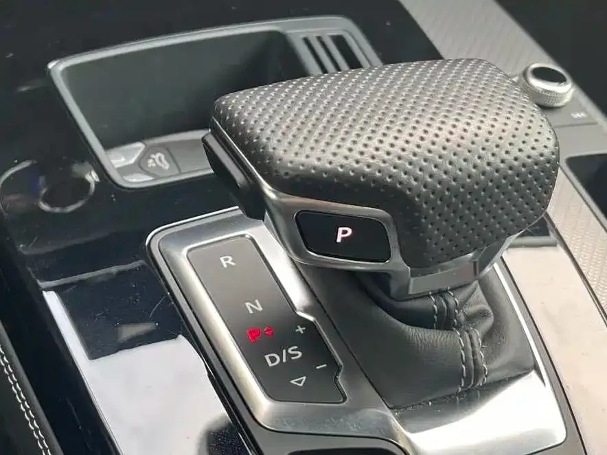 Audi Q5L 2024 из CN, фото 7
